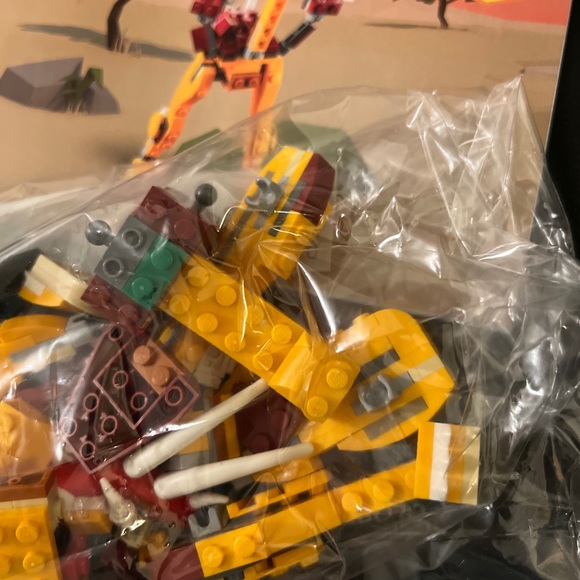 LEGO Creator 3in1 Wild Lion-Ostrich Bird- Boar Pig  31112 with box manuals READ - Picture 4 of 6
